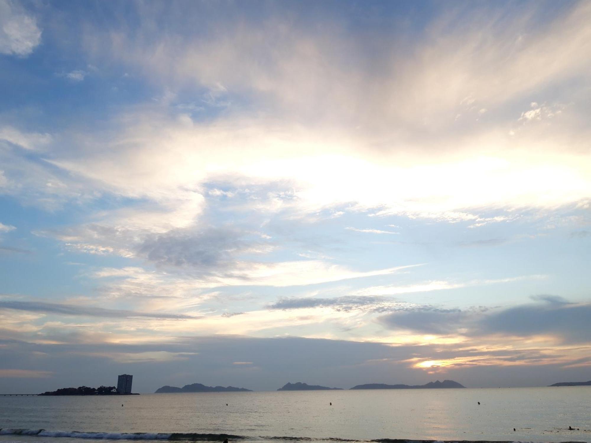 Apartamento Atico En La Playa De Samil Vigo Exterior foto