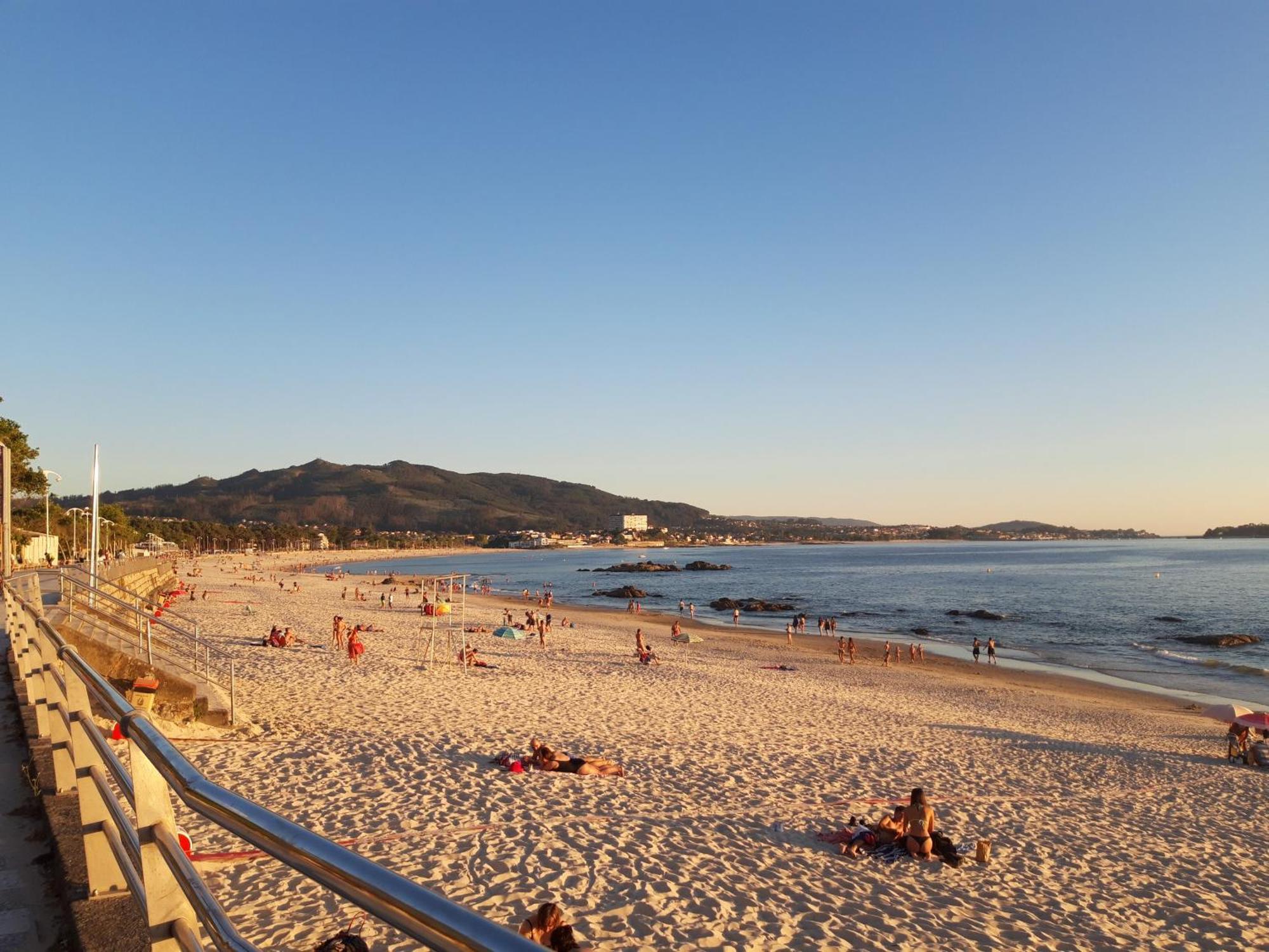 Apartamento Atico En La Playa De Samil Vigo Exterior foto